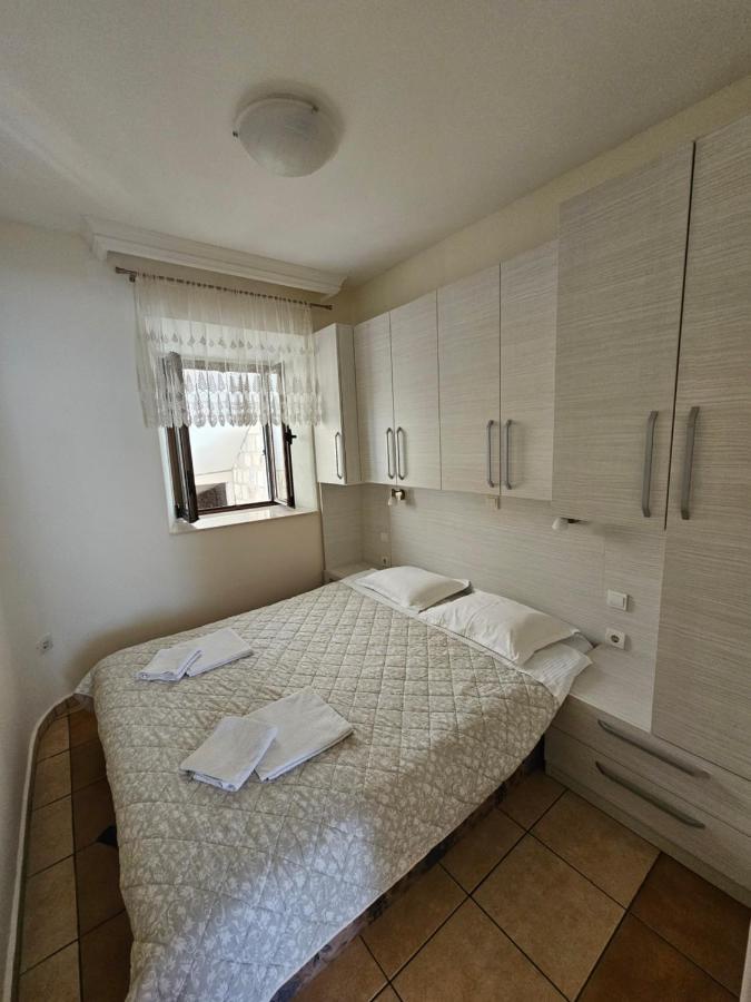 Lanterna Apartments Котор Екстер'єр фото